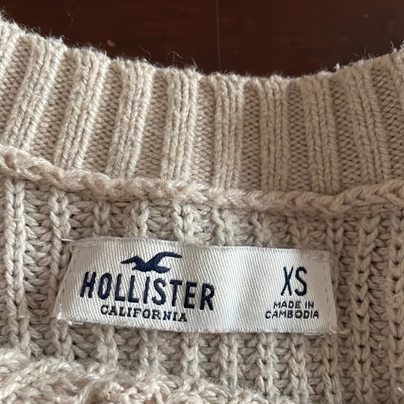 Hollister Oversized Sweatshirt - Picture 3 of 6